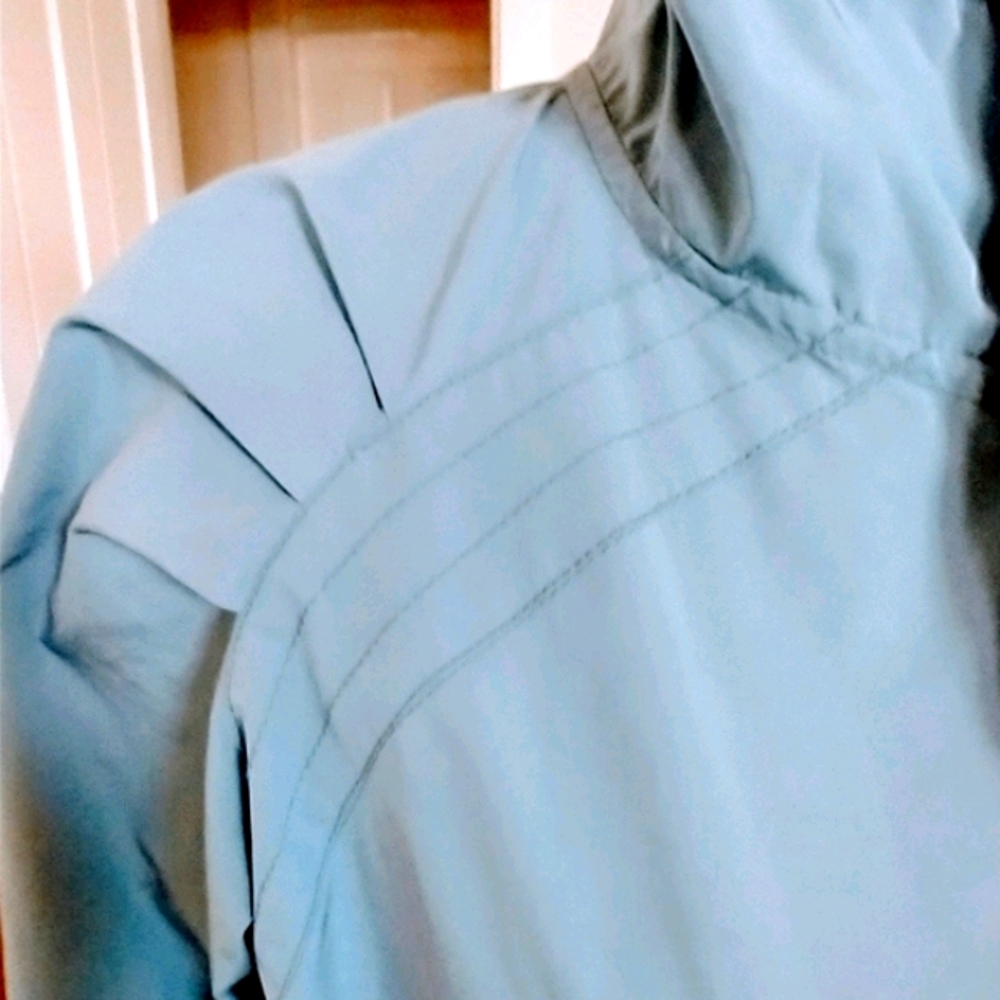 Gap Windbreaker-Small - Picture 3 of 4